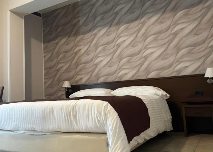 酒店 Vittoria 罗萨尔诺