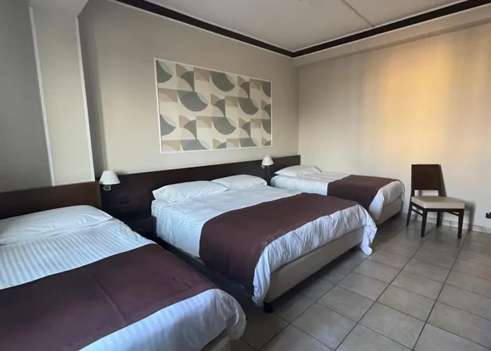 酒店 Vittoria 罗萨尔诺